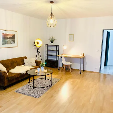 Schone, Gut Ausgestattete Fur 1 Bis 4 Personen - Zentral Gelegen Apartmán